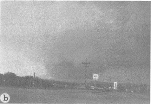 A view of the tornado near the intersection of US 40 (I-70) and Kansas Highway 99 north of Alma. Credit: Monthly Weather Review